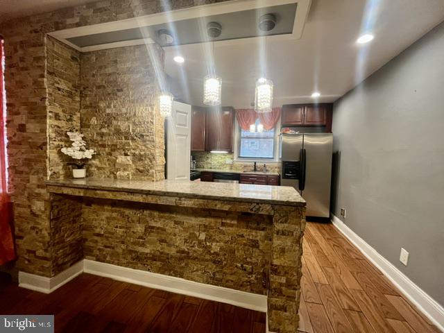 6040 Alma St Property Photo 12