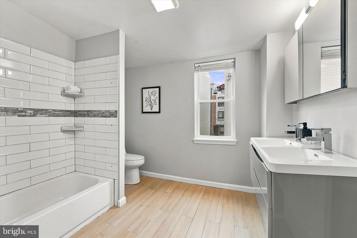 2027 Wilder St Property Photo 19