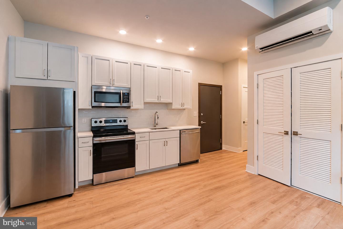 1300 S 19TH ST #UNIT 14 Property Photo 1