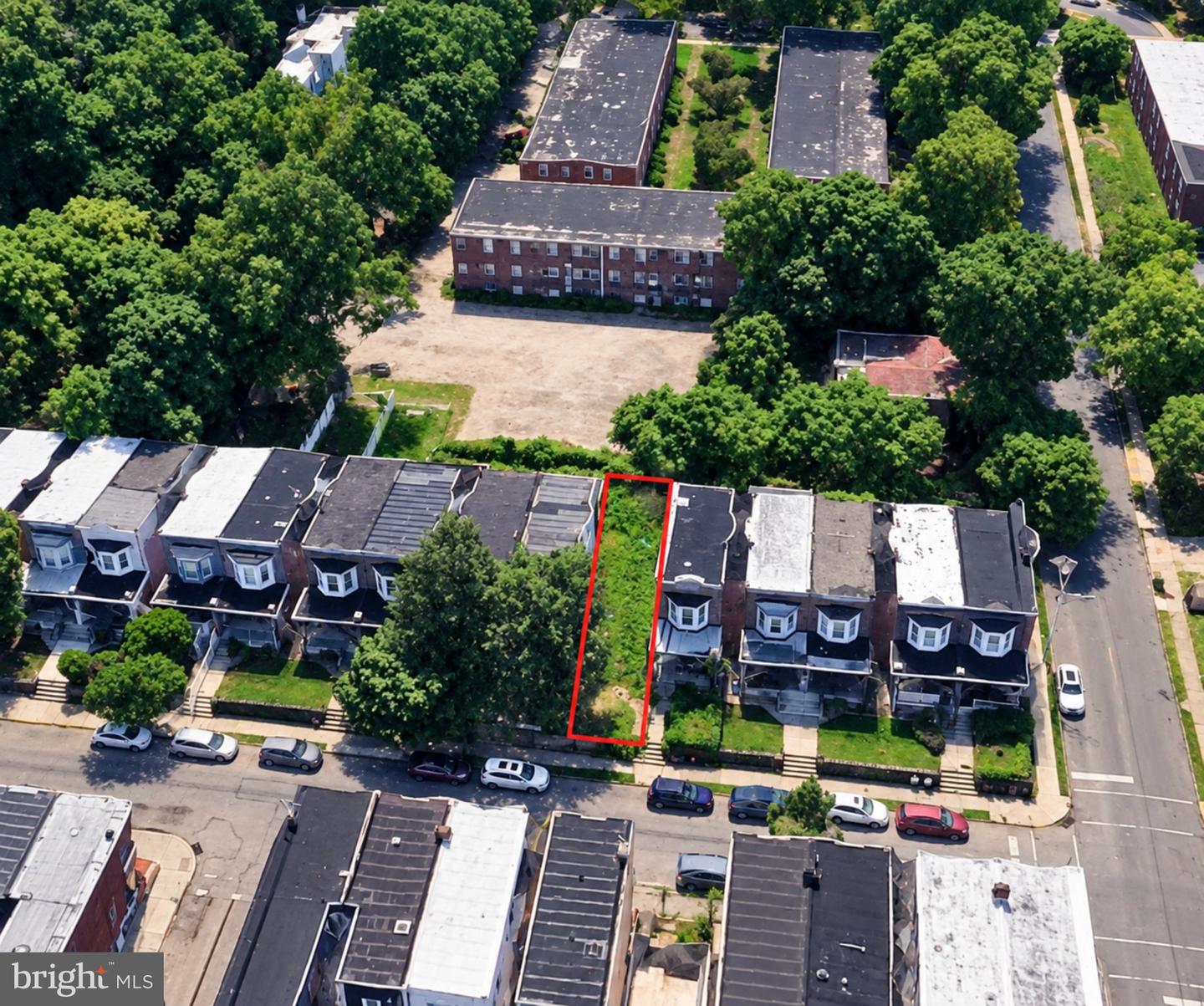 610 E Locust Ave Property Photo 1