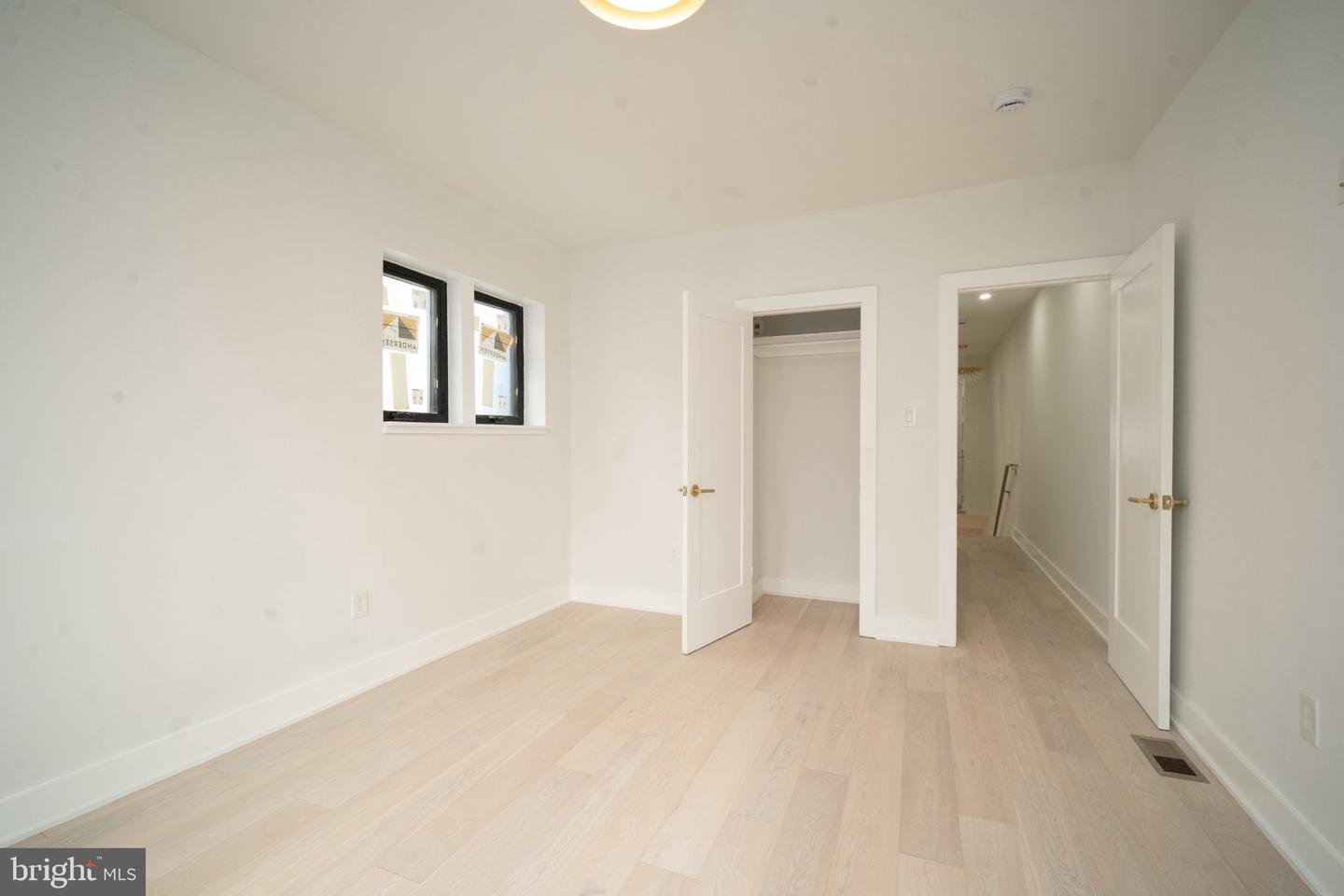 5018 Springfield Ave Property Photo 12