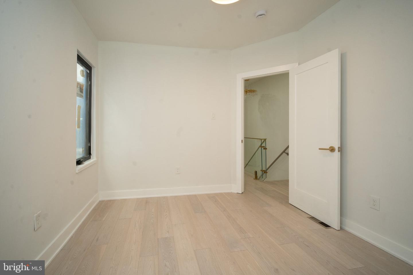5018 Springfield Ave Property Photo 14