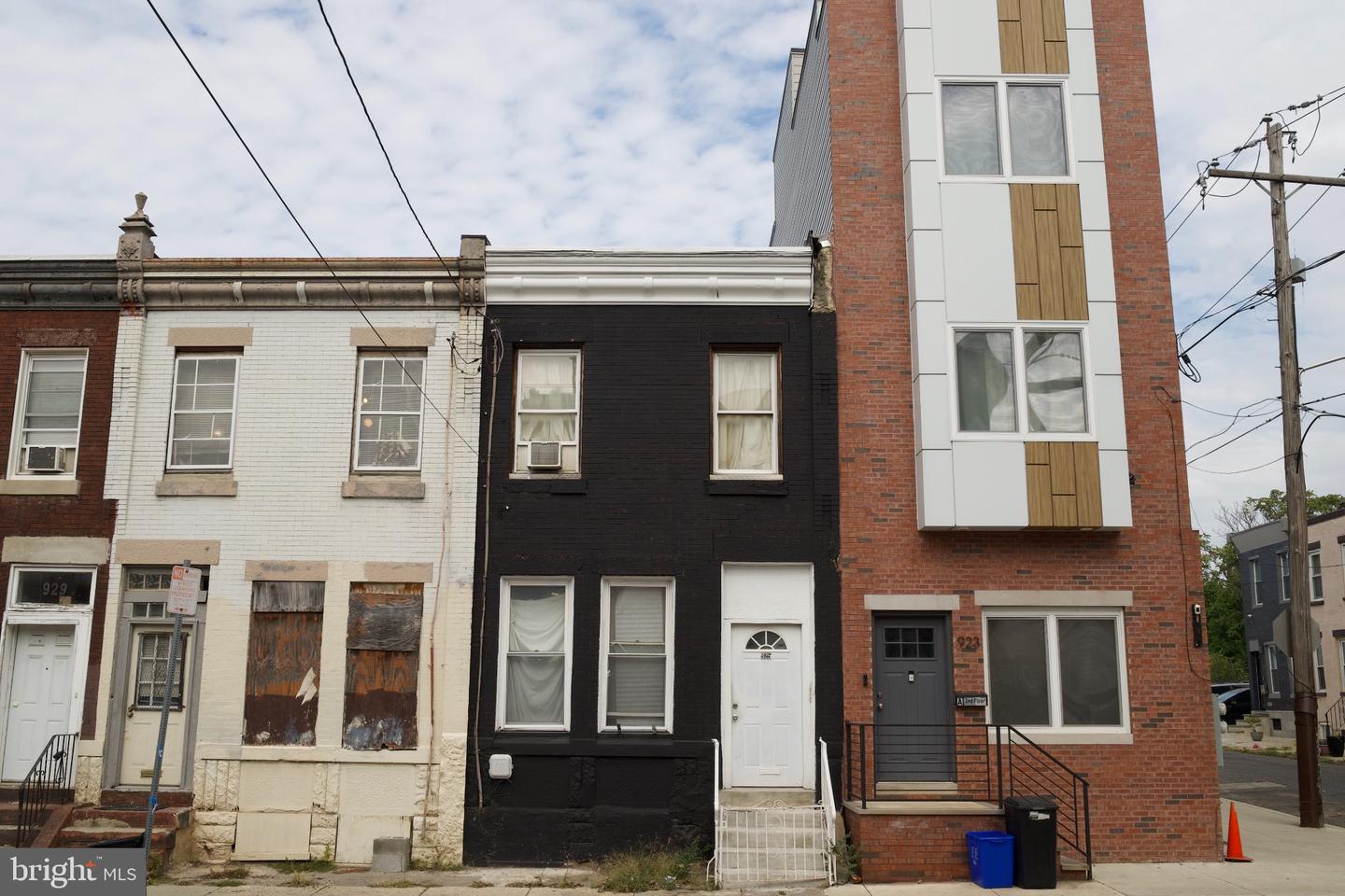 925 SUSQUEHANNA AVE Property Photo 1