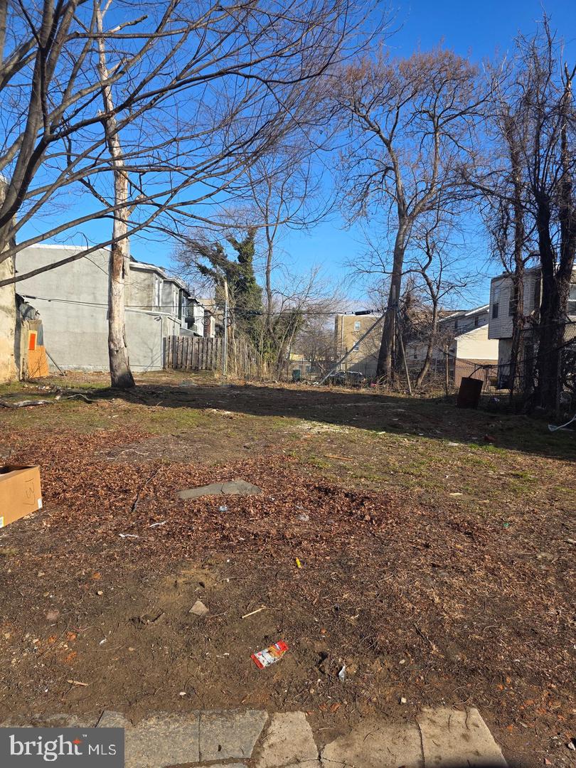 2111 W Berks St Property Photo 1