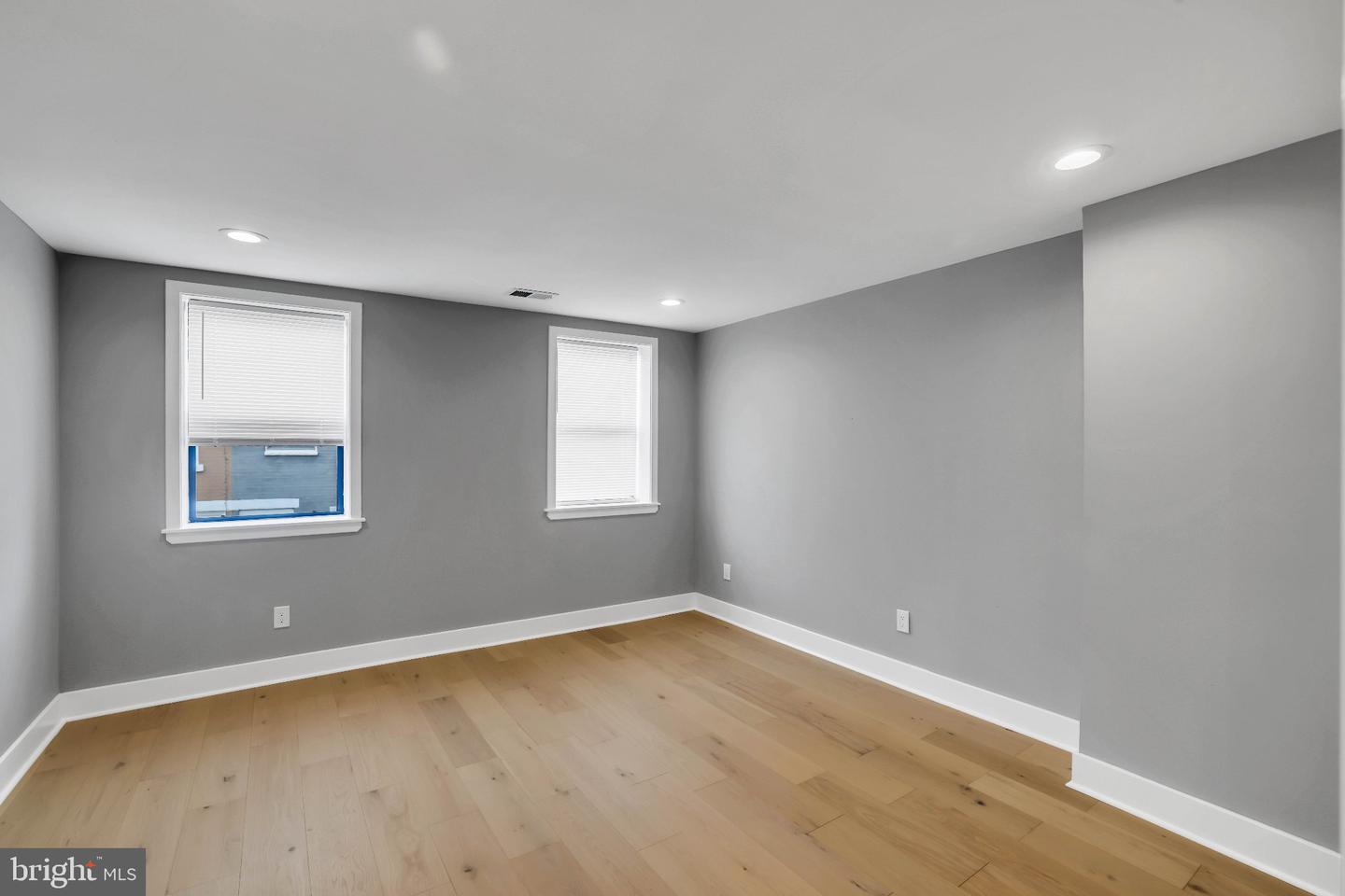 810 Watkins St Property Photo 12