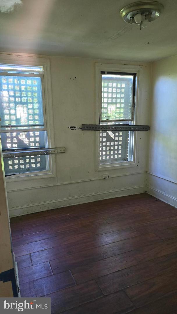 1864 N Judson St Property Photo 8