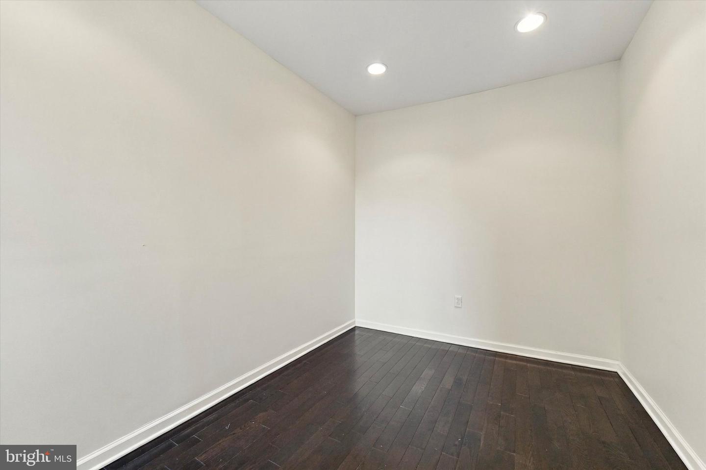 2066 Emily St Property Photo 39