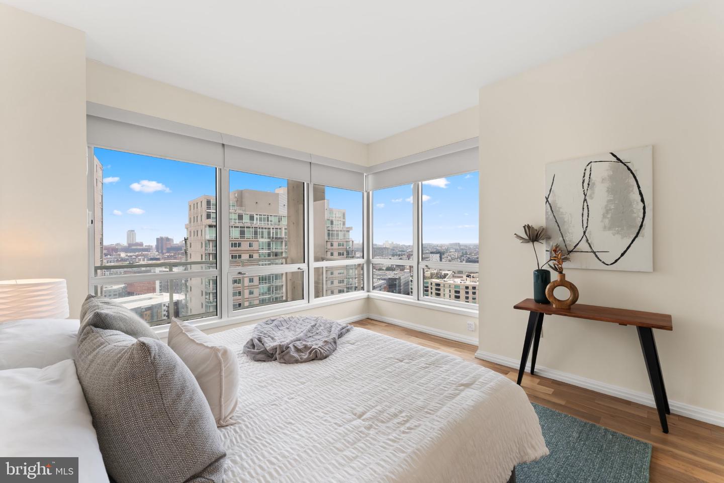 901 N Penn St #r2003 Property Photo 24