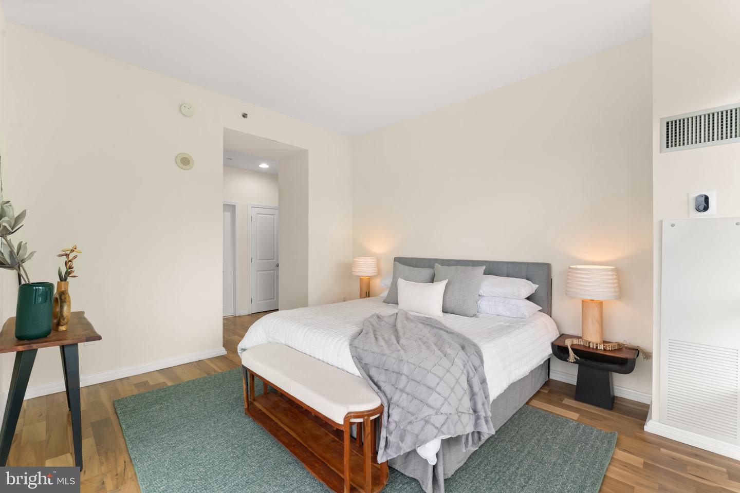 901 N Penn St #r2003 Property Photo 25