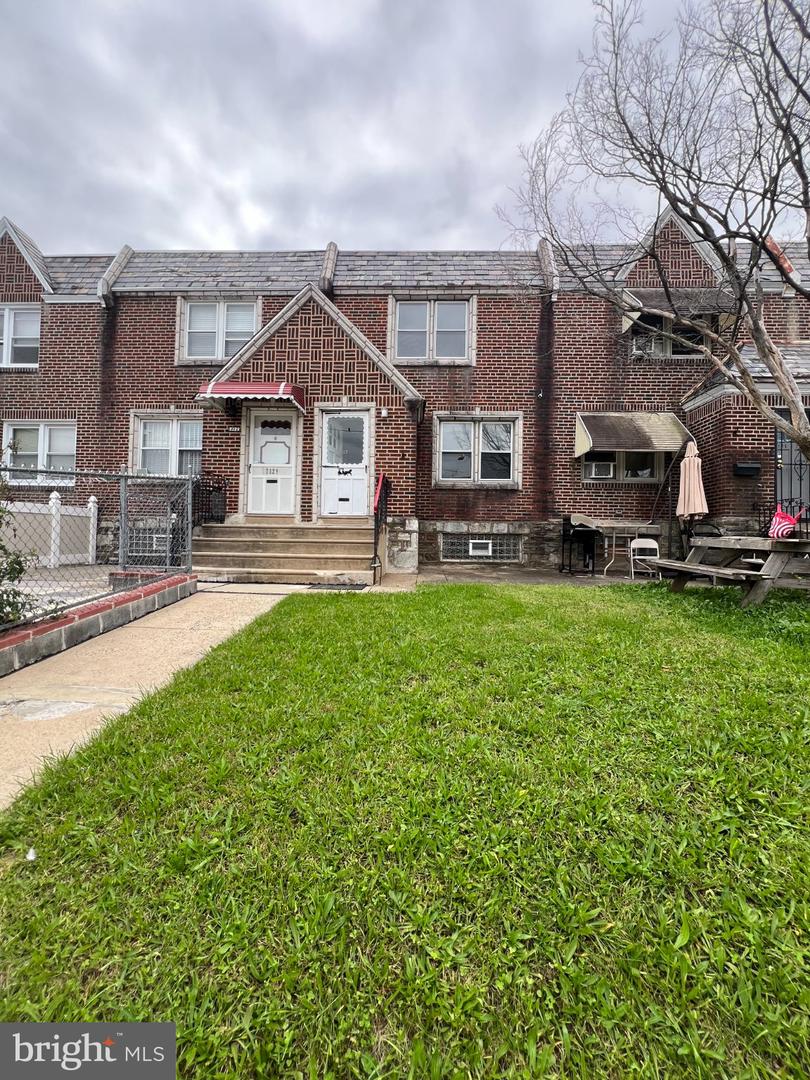 7127 Horrocks St Property Photo 1