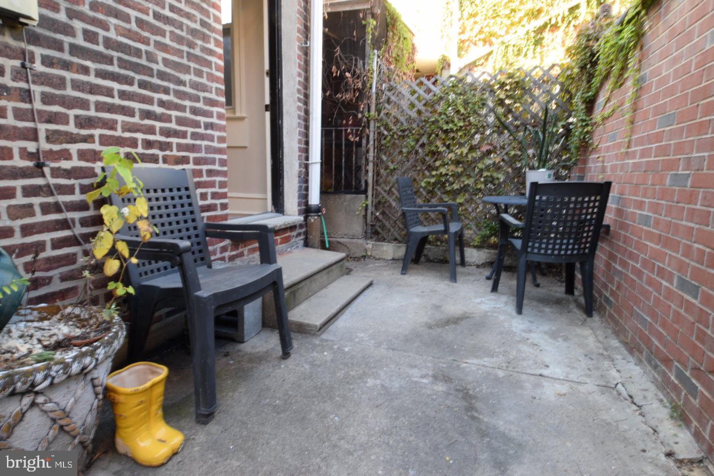 443 E Girard Ave #2 Property Photo 10