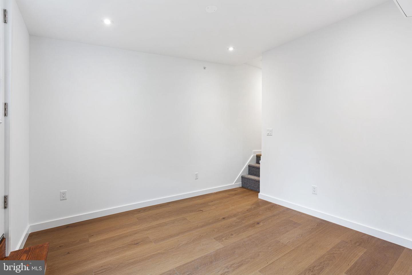 709 S 19th St #3f Property Photo 11
