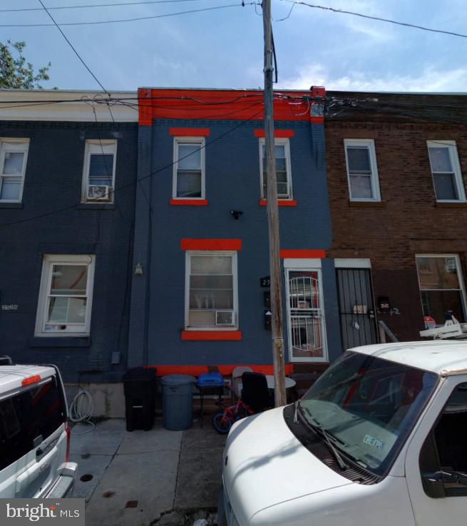 2540 W Seltzer St Property Photo 1