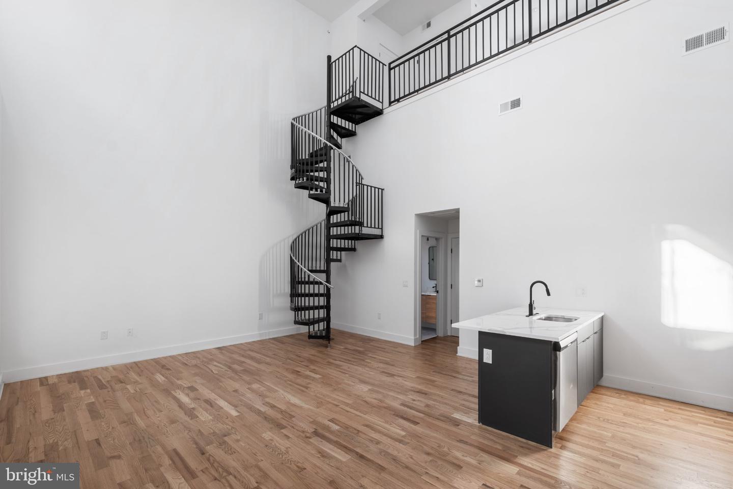 1221 4TH N #37 Property Photo 1