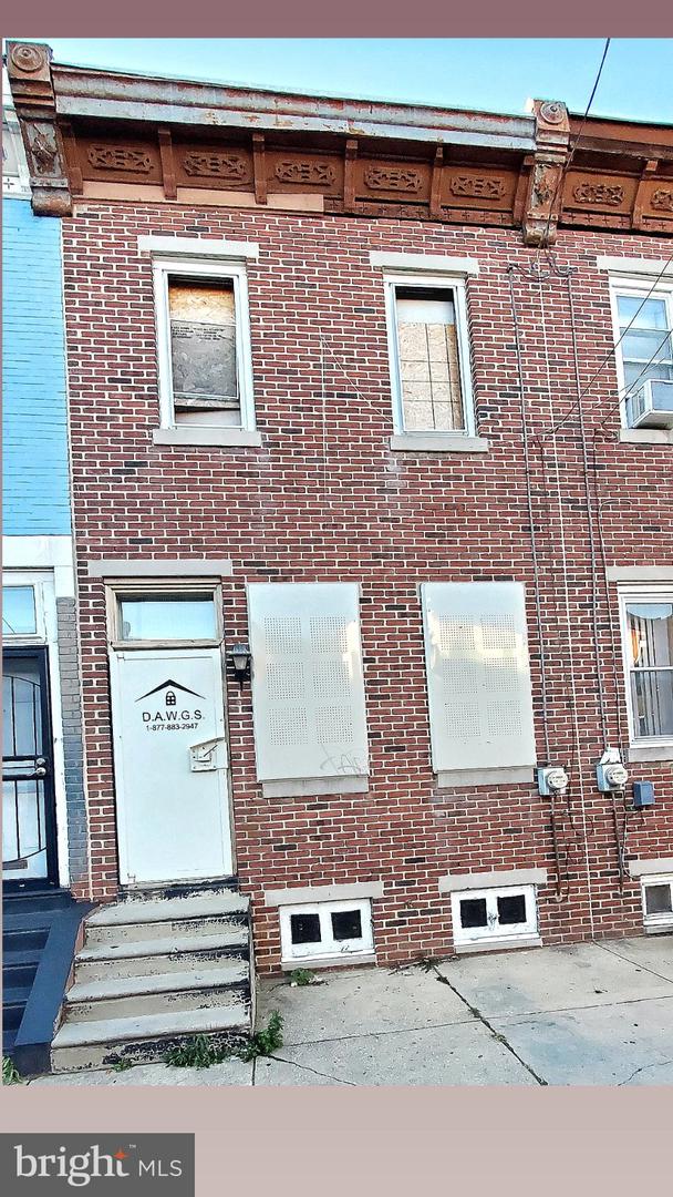 2550 N 9th St Property Photo 1