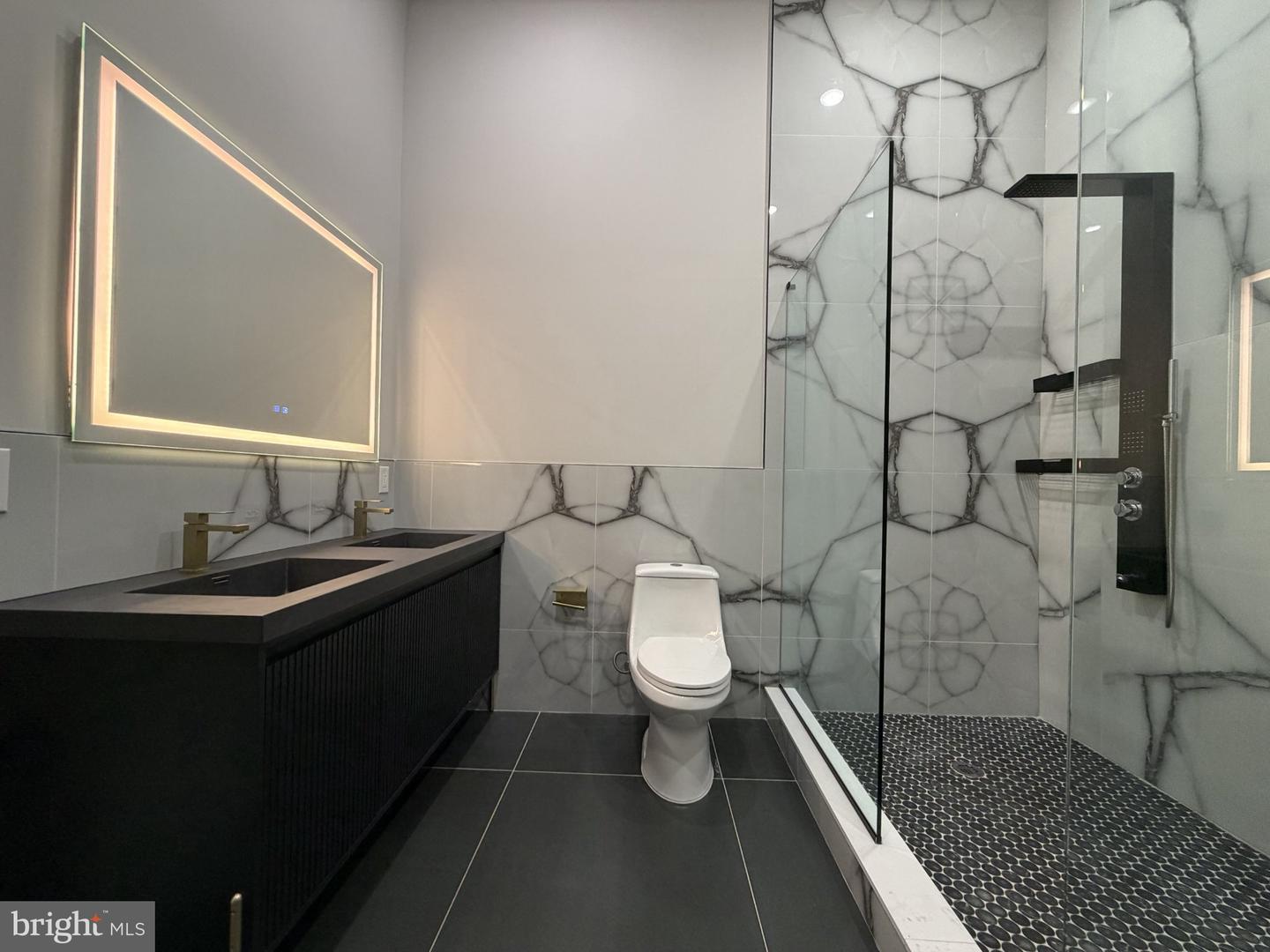 1810 E Venango St #304 Property Photo 14