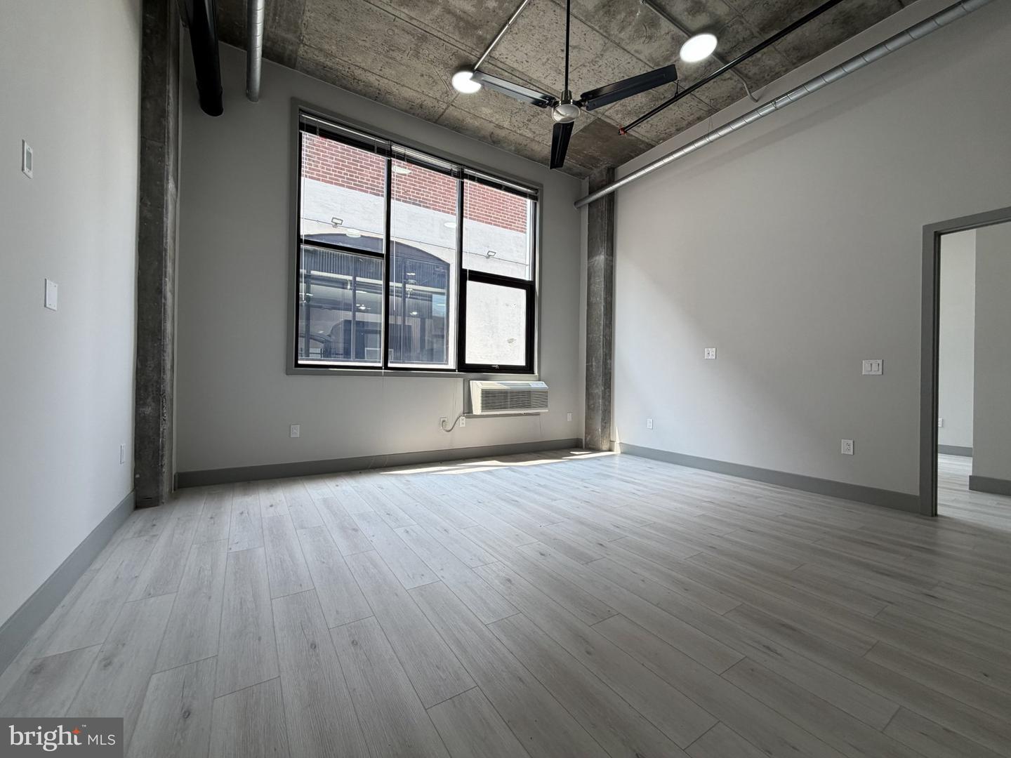 1810 E Venango St #304 Property Photo 17