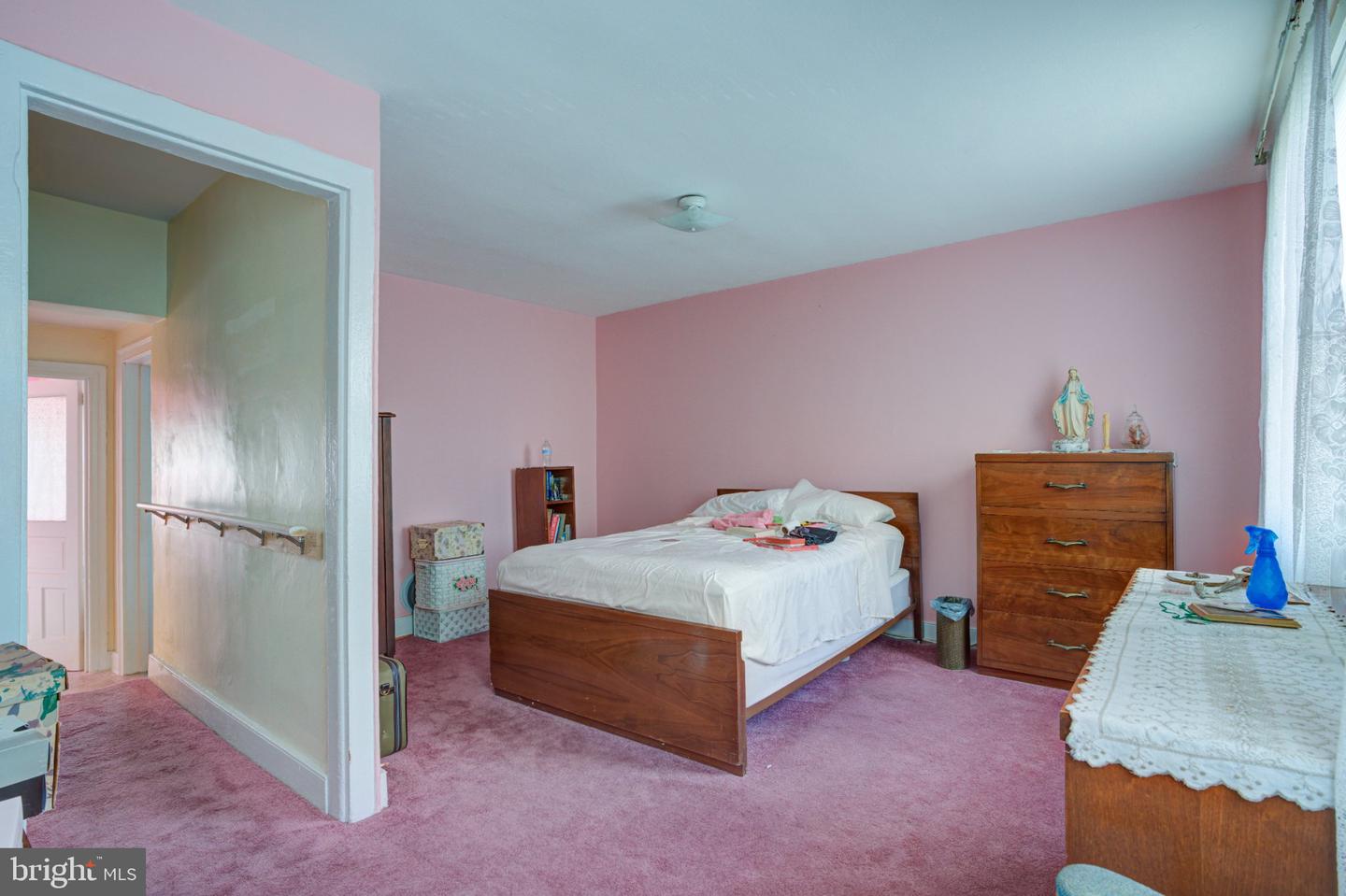 124 W Wildey St Property Photo 4