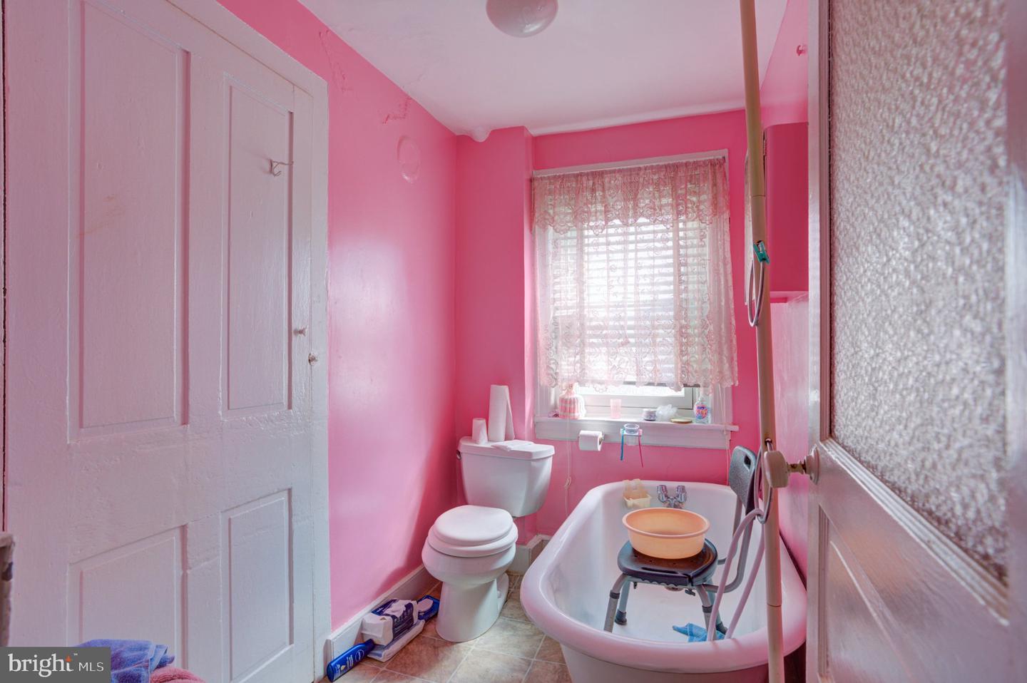 124 W Wildey St Property Photo 10
