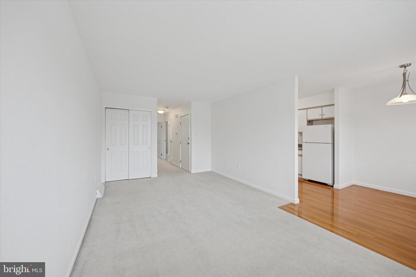 4000 Lyman Dr #2 Property Photo 4