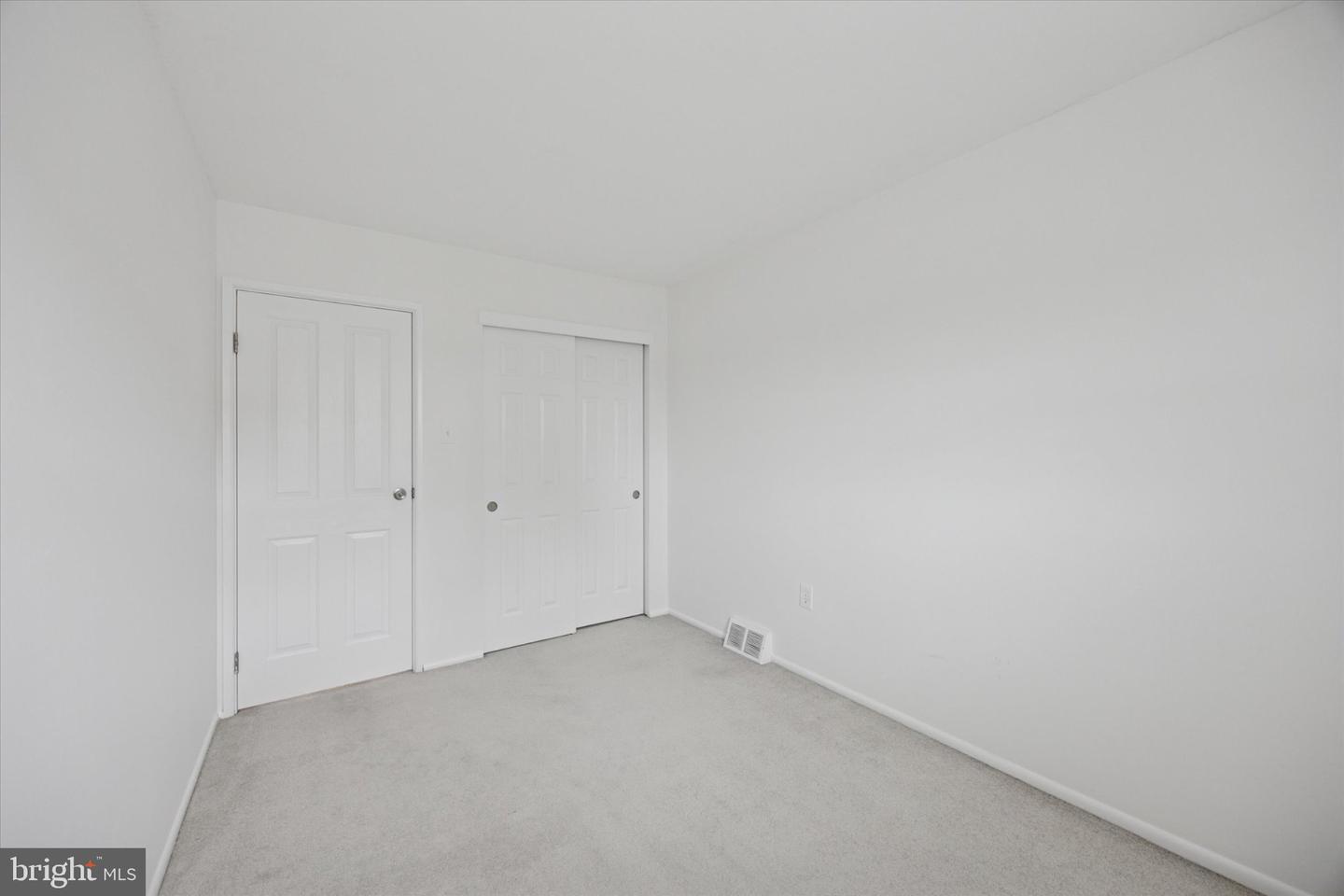 4000 Lyman Dr #2 Property Photo 15