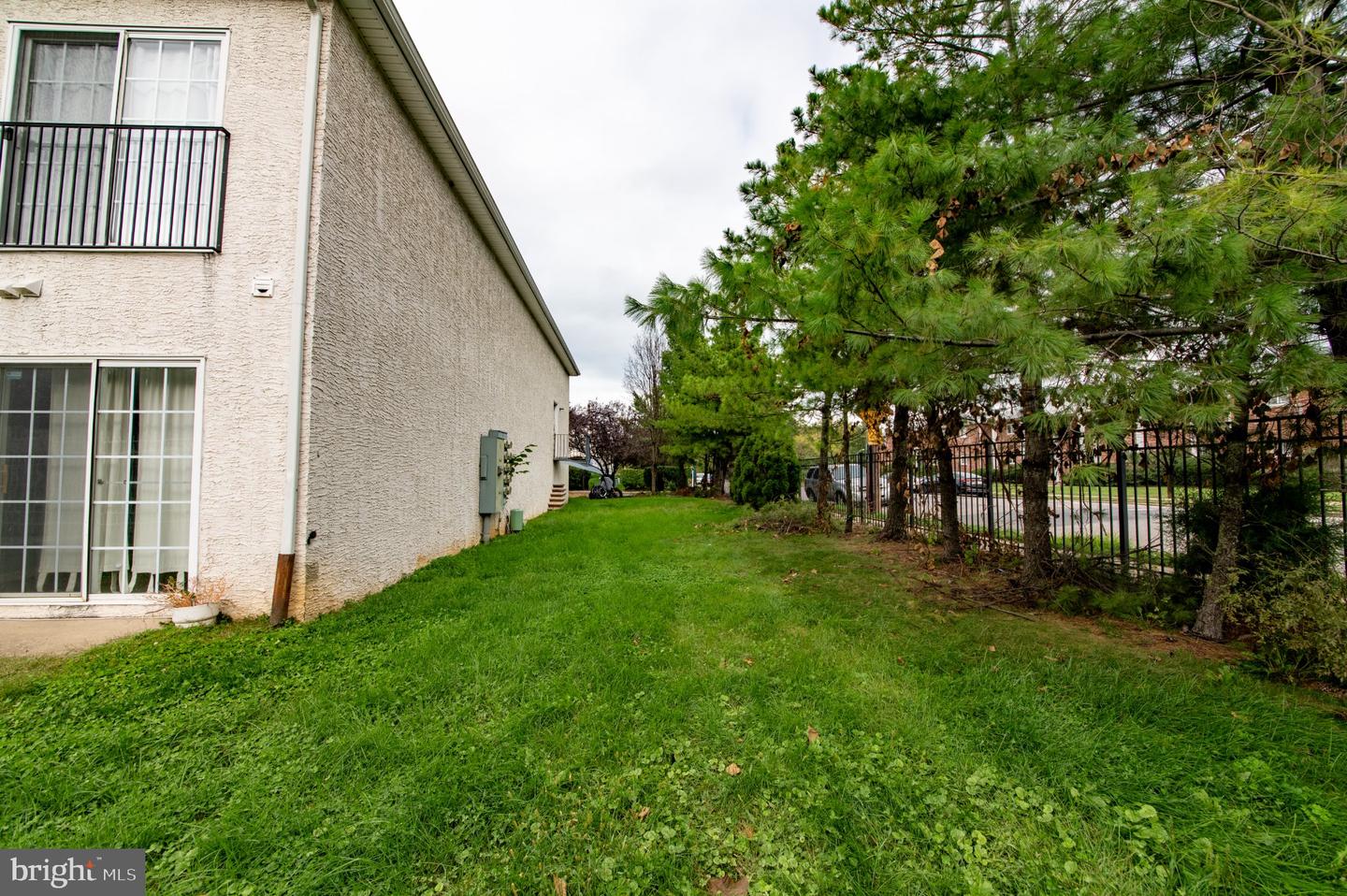 9228-38 Blue Grass Rd #2 Property Photo 5