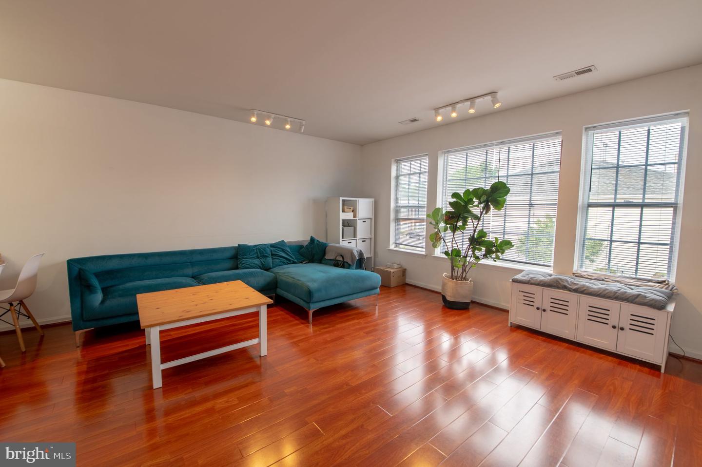 9228-38 Blue Grass Rd #2 Property Photo 6