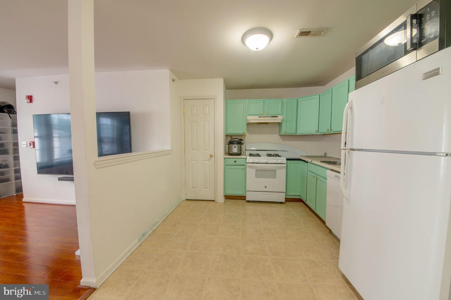 9228-38 Blue Grass Rd #2 Property Photo 13