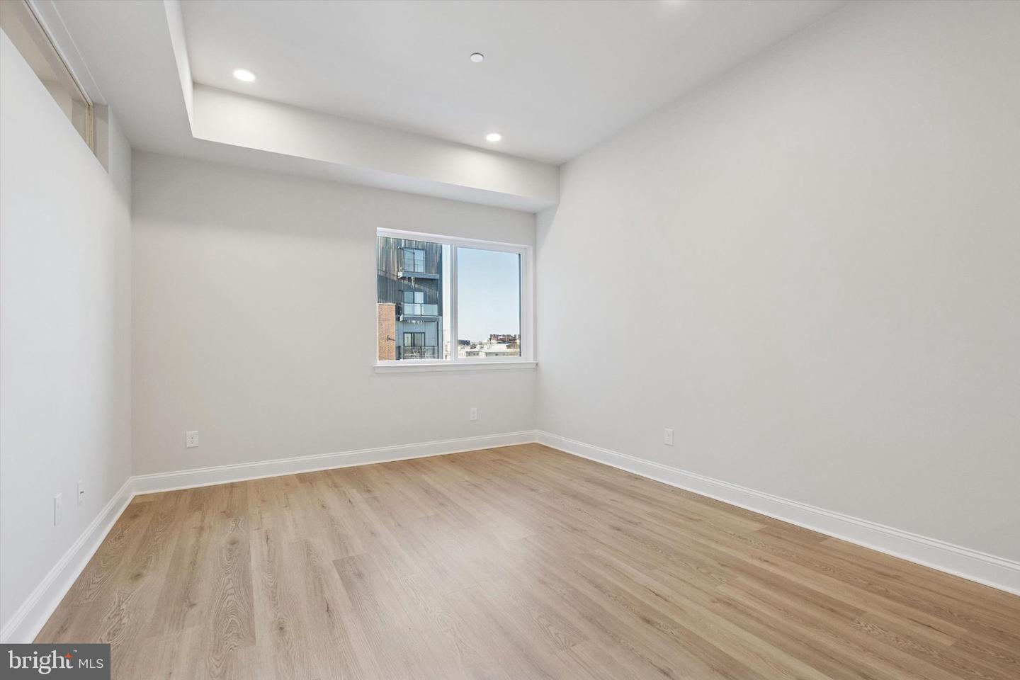 2153 E Lehigh Ave #501 Property Photo 10