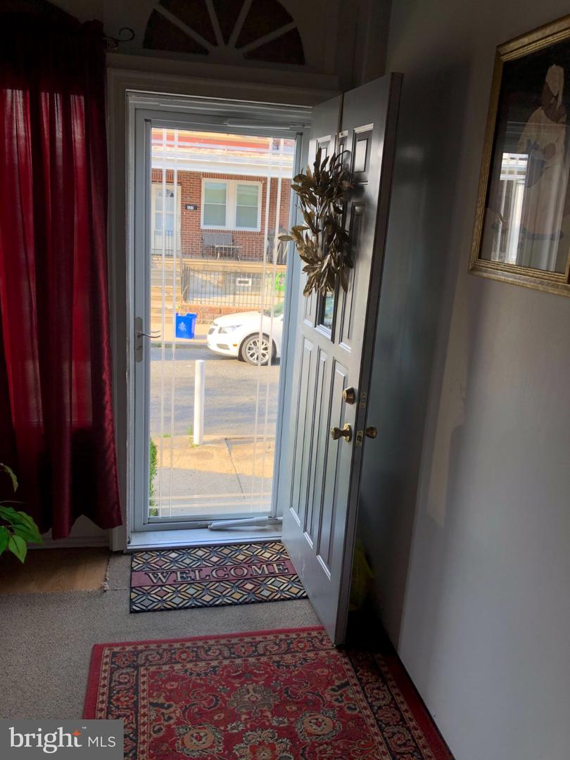 122 Linton St Property Photo 2