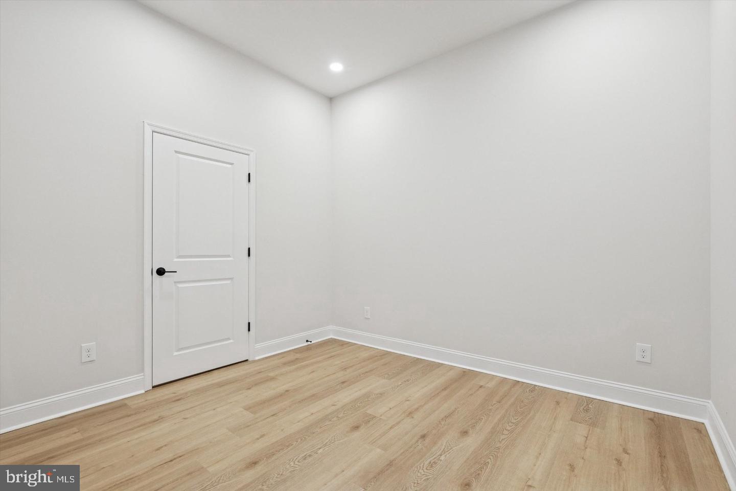 2153 E Lehigh Ave #507 Property Photo 14
