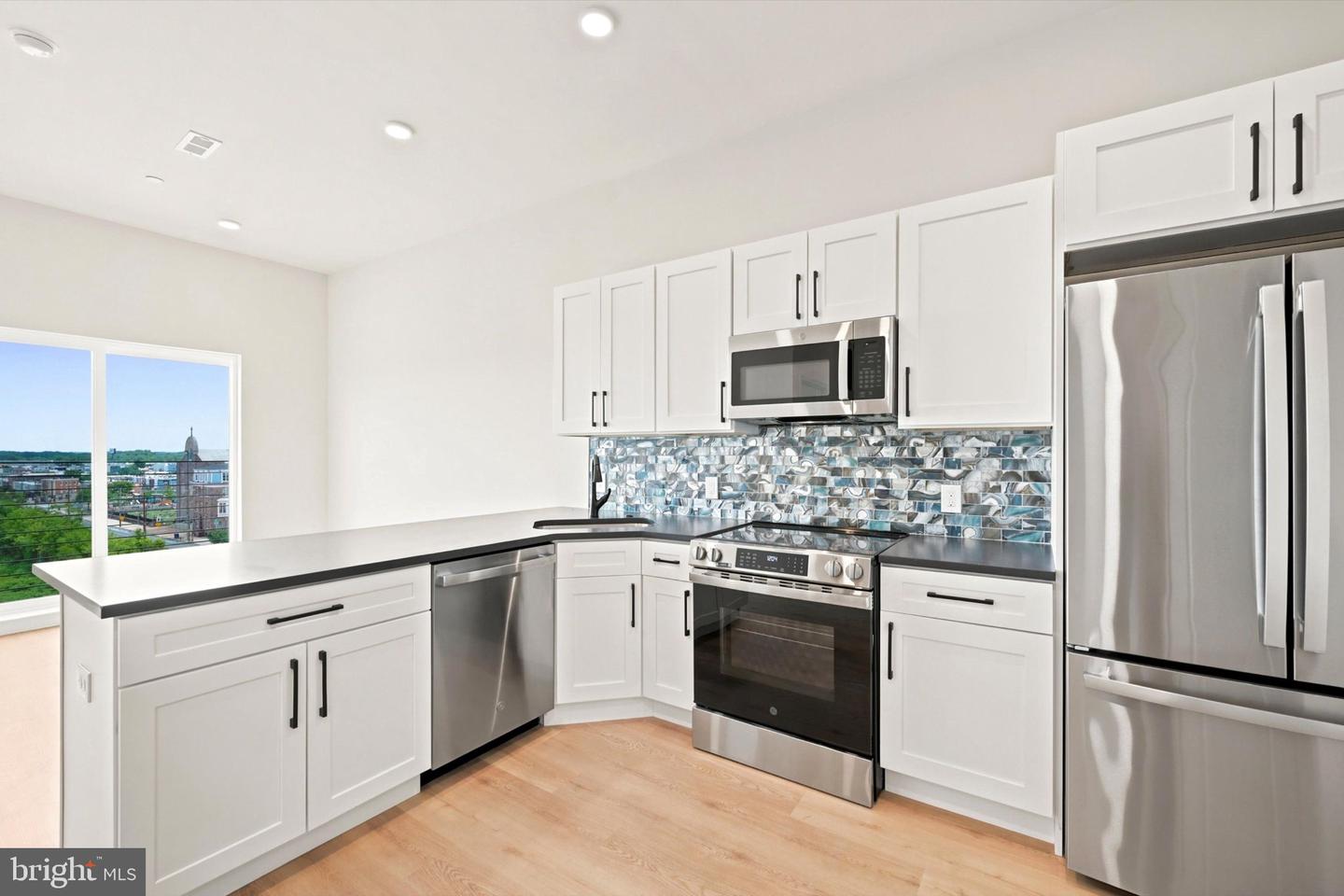 2153 E Lehigh Ave #508 Property Photo 14