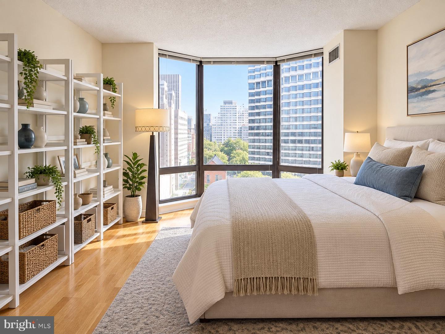 2018-32 Walnut St #15c Property Photo 4