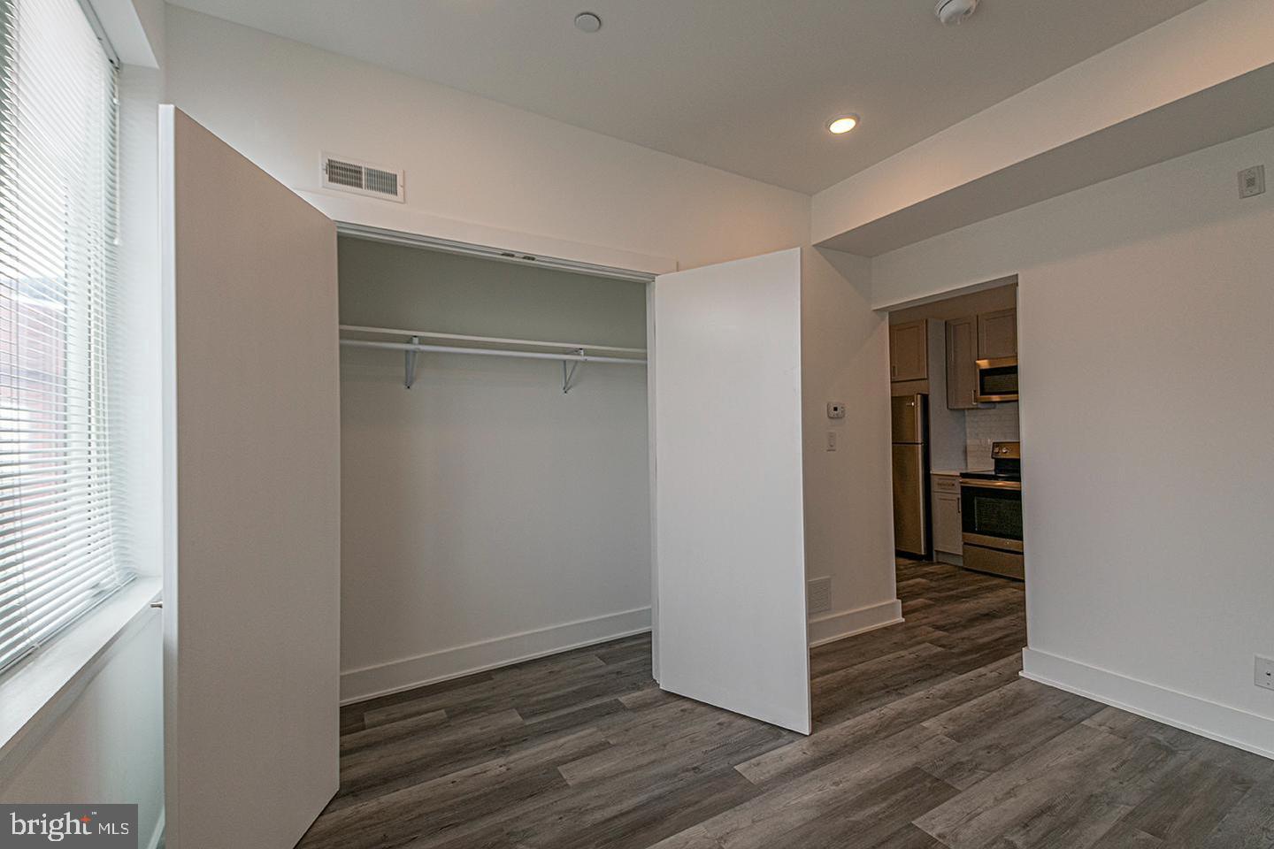 1245 Ridge Ave #unit 301 Property Photo 5
