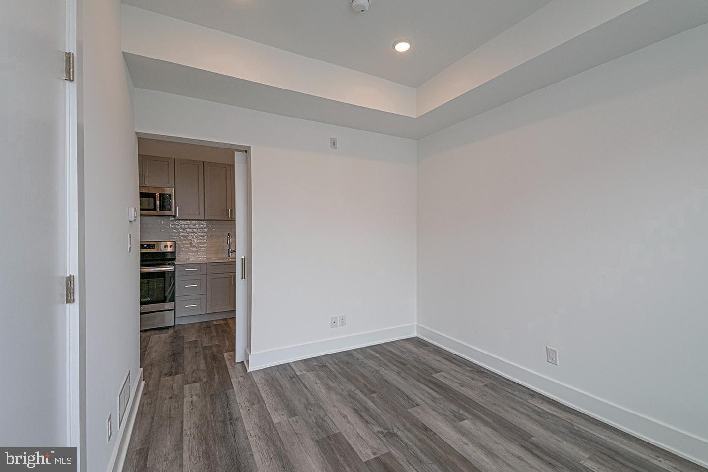 1245 Ridge Ave #unit 301 Property Photo 6
