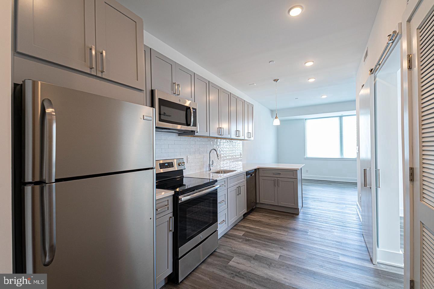 1245 Ridge Ave #unit 301 Property Photo 15