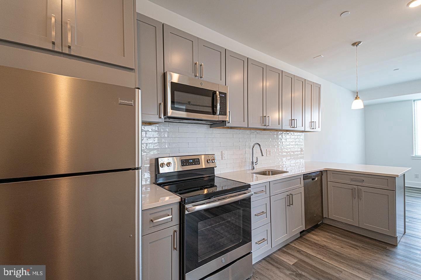 1245 Ridge Ave #unit 301 Property Photo 20
