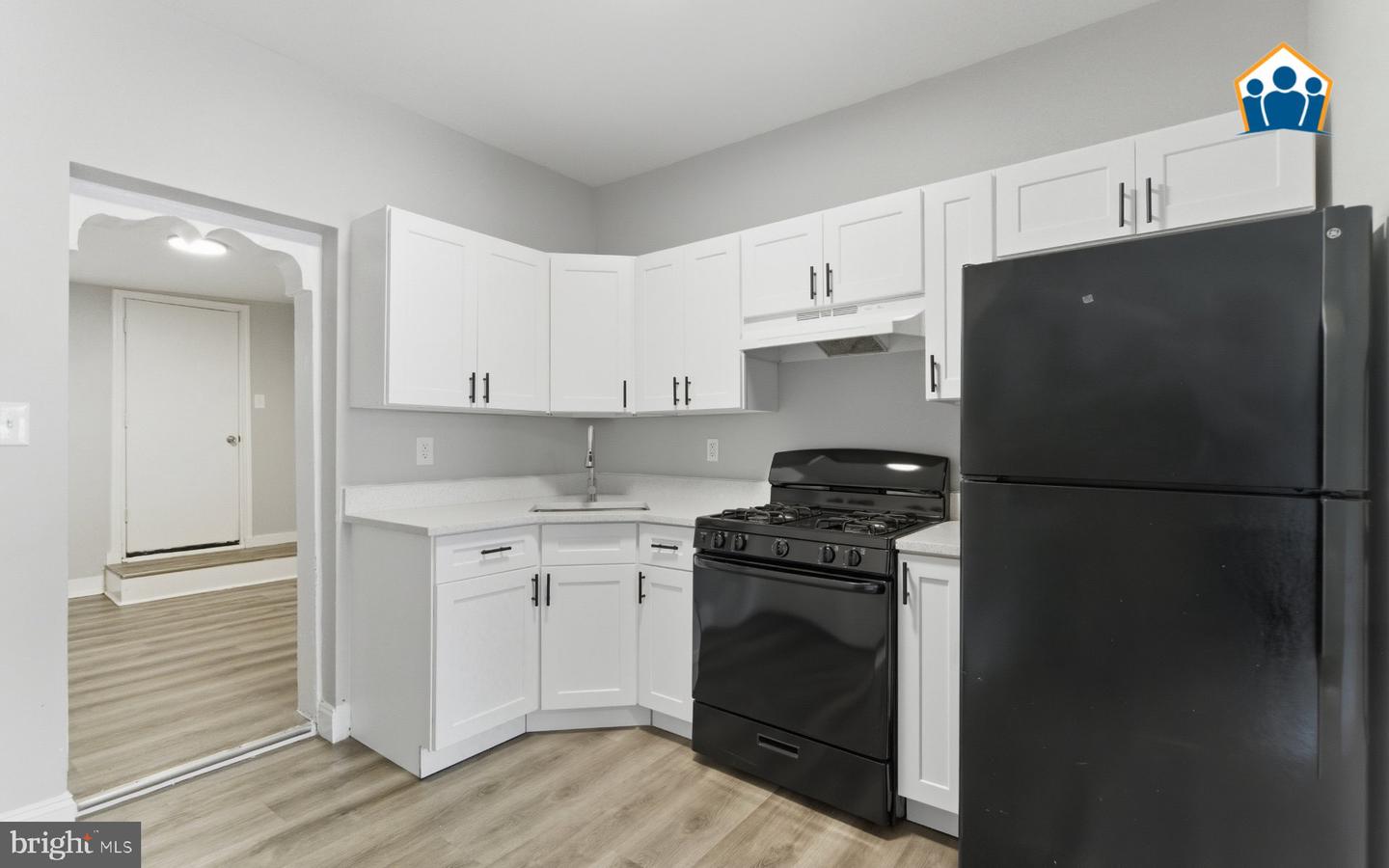 3451 N American St Property Photo 6