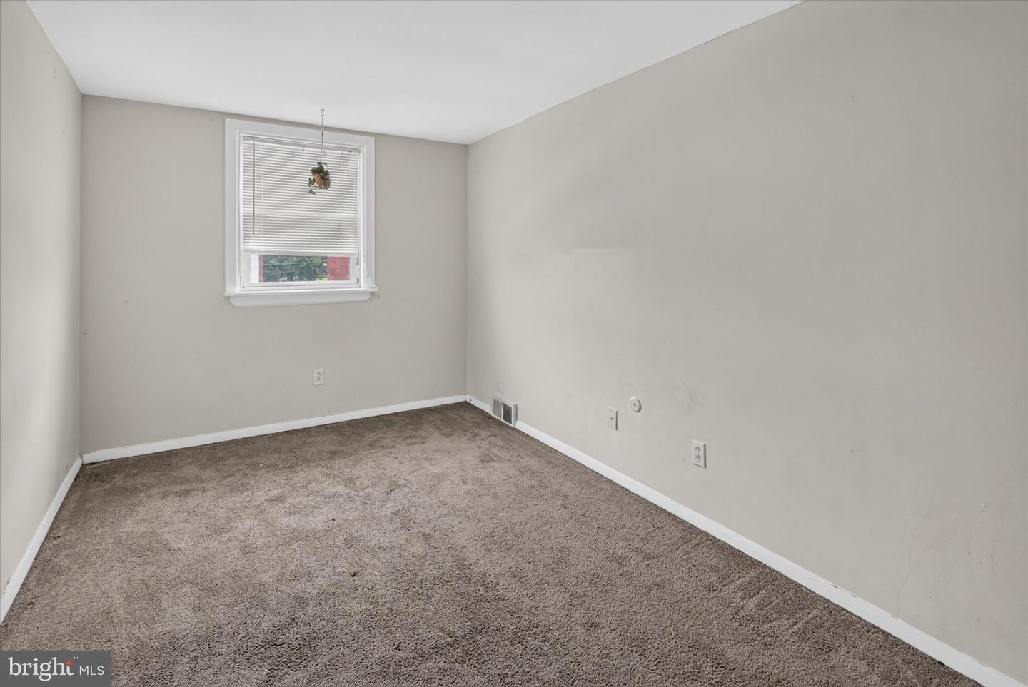 3300 Primrose Rd Property Photo 16