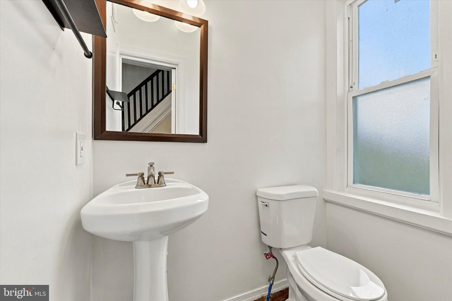 1627 W Thompson St Property Photo 15