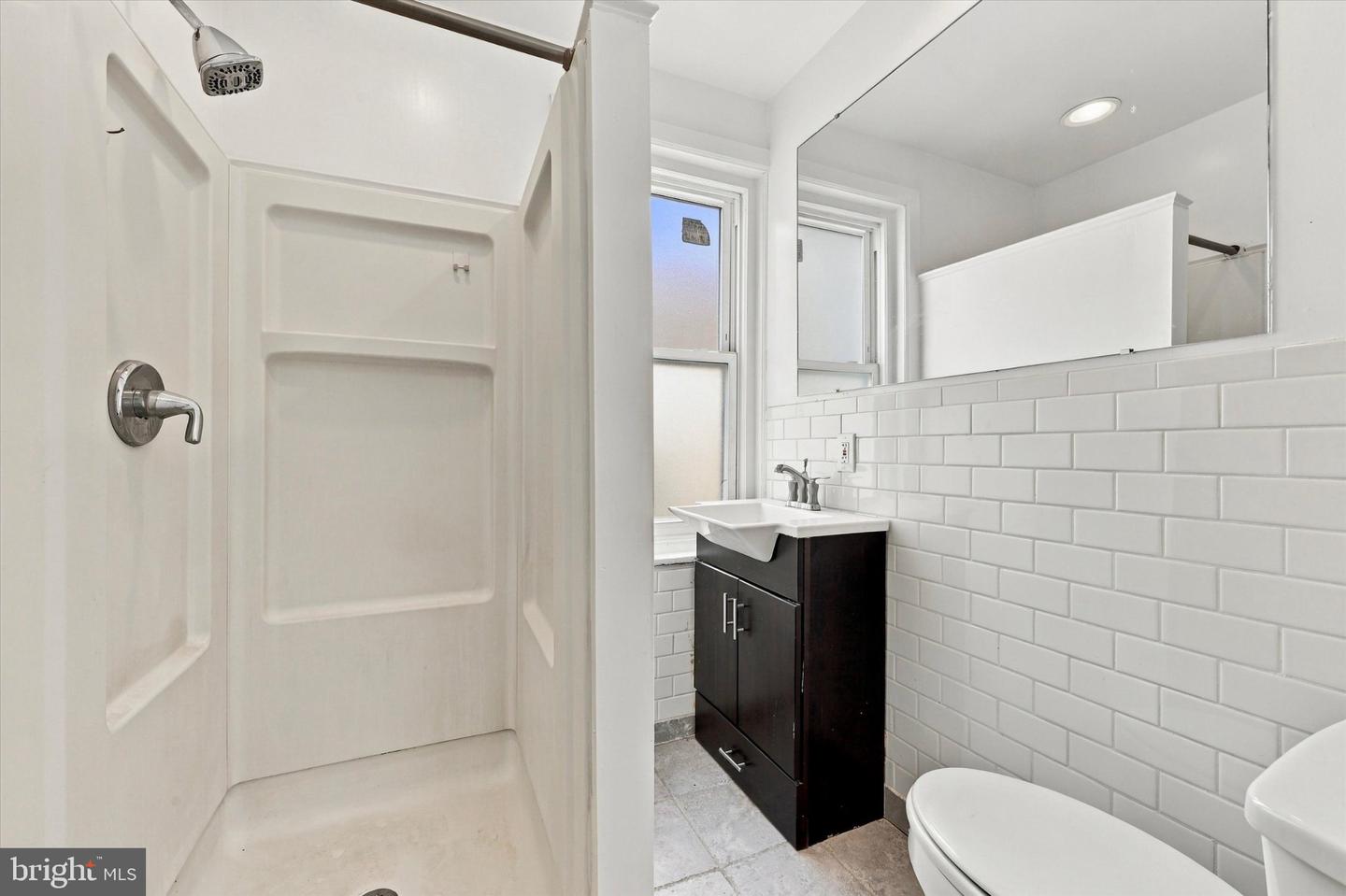 1627 W Thompson St Property Photo 26