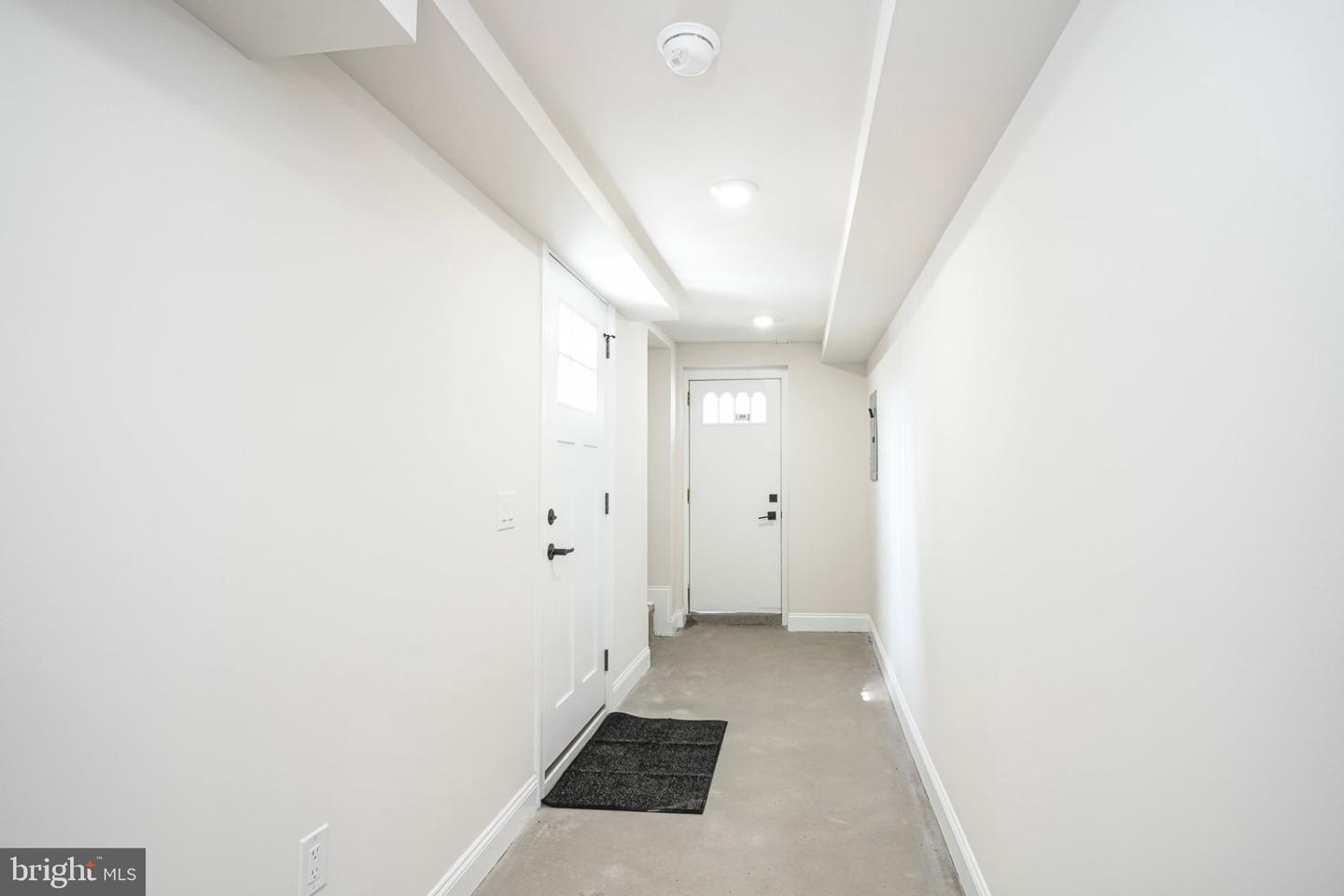 2412 S 24th St #2 Property Photo 6