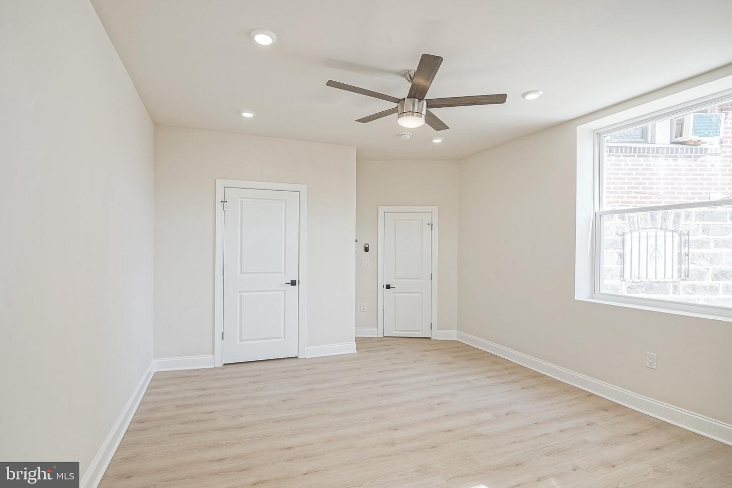2412 S 24th St #2 Property Photo 8