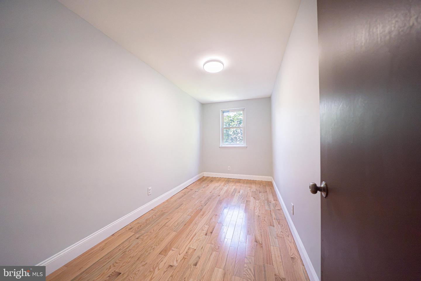 7974 Loretto Ave Property Photo 10