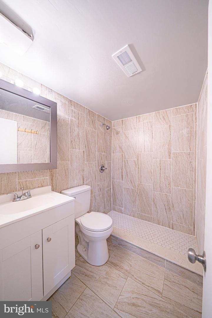 7974 Loretto Ave Property Photo 18