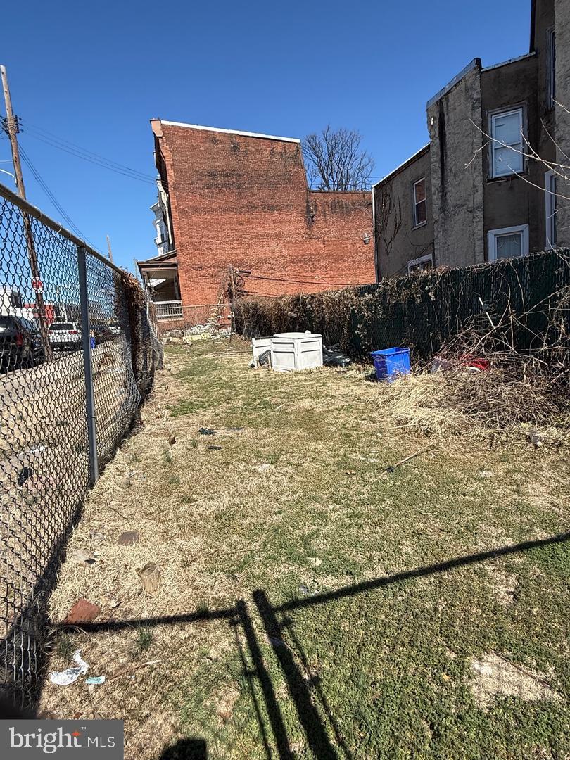 6153 Callowhill St Property Photo 4