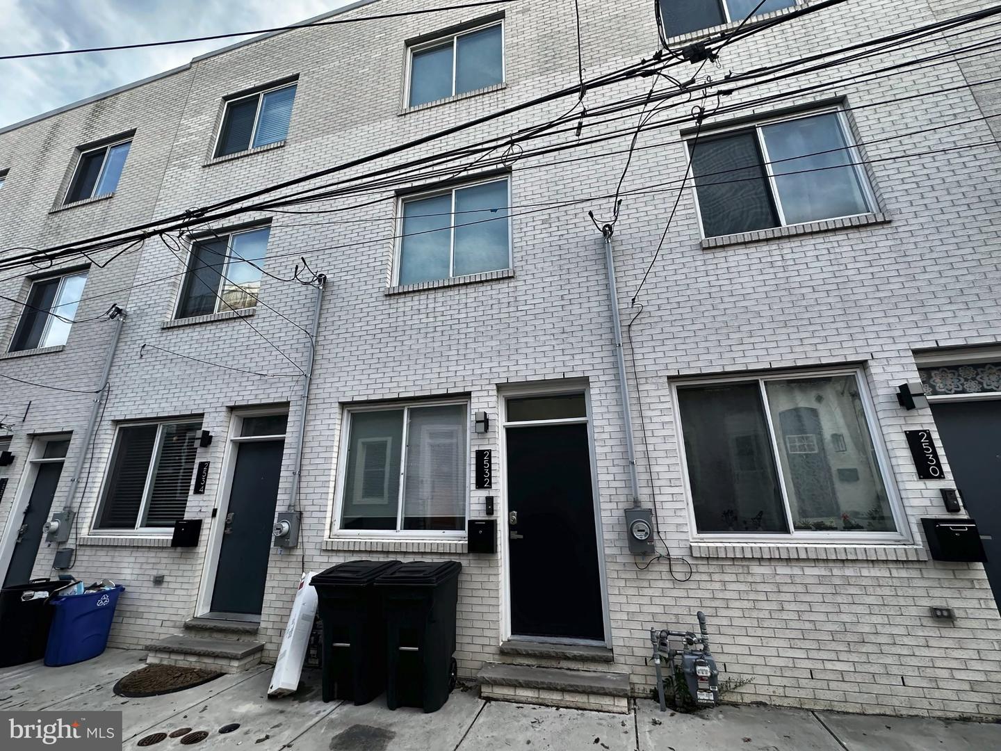 2532 E Gordon St Property Photo 1