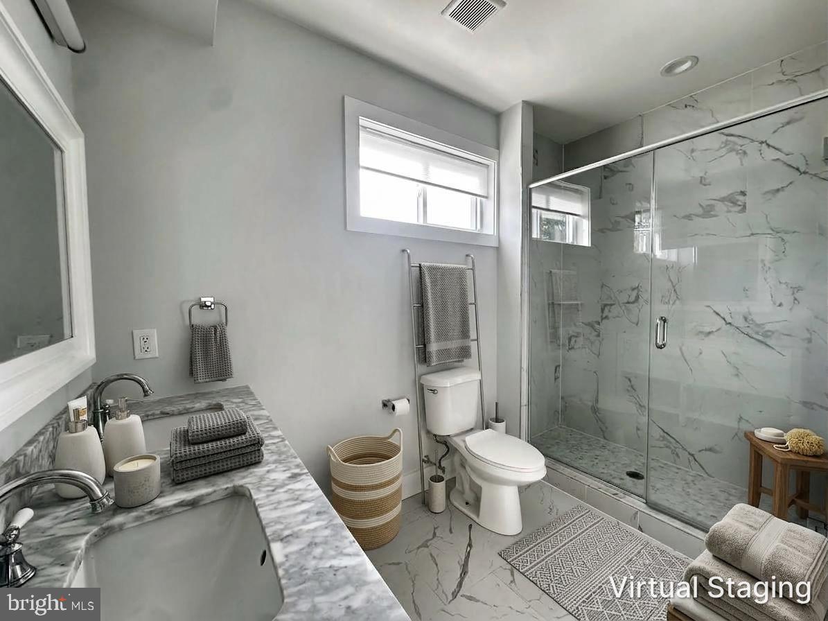 2532 E Gordon St Property Photo 15