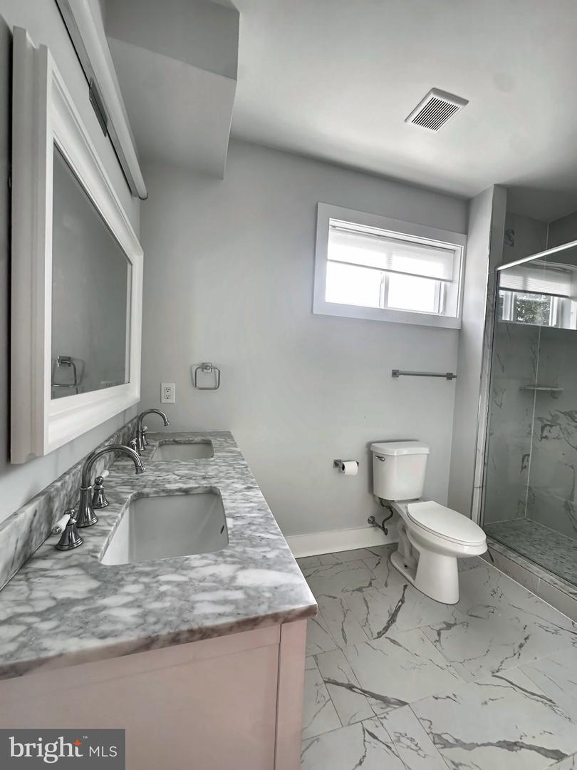 2532 E Gordon St Property Photo 19
