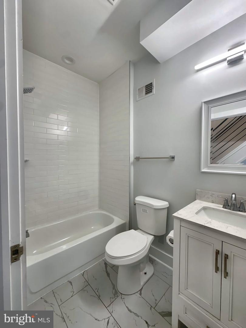 2532 E Gordon St Property Photo 29